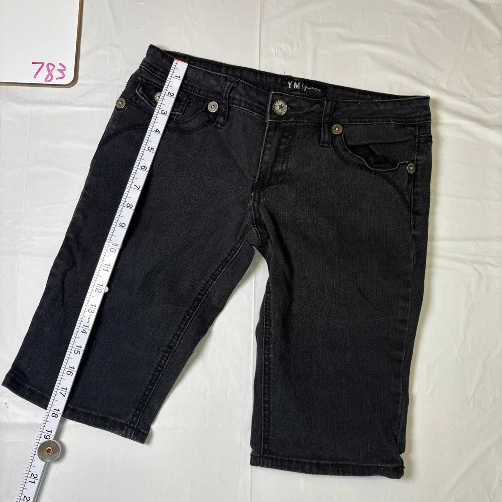 YMI Jeans Womens Black Denim Bermuda Shorts Low‎ Rise Size 5 Distressed Faded